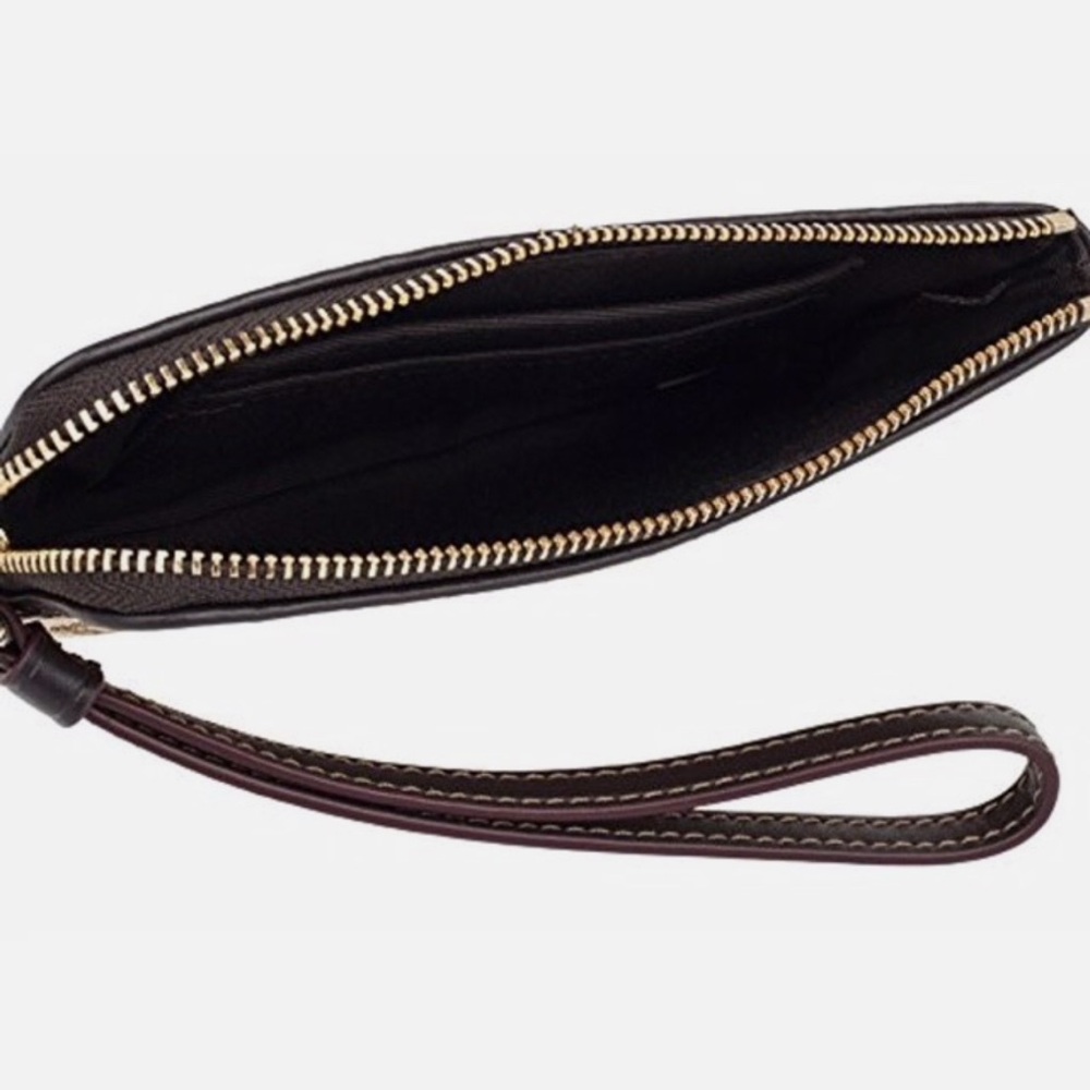 ✨ Coach Signature Wristlet - Picture 5 of 7